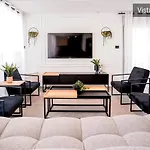 YalaRent mountainside luxury properties - Families only
